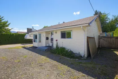8585 Broadway Street, Chilliwack, BC, Chilliwack — Single Family Residence for sale