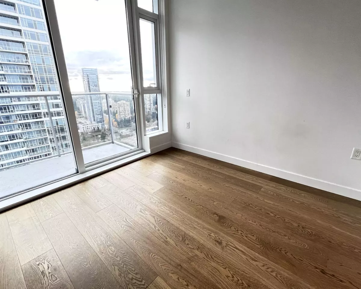 Dining Area Photo of 3003 6000 Mckay Avenue, Burnaby, BC