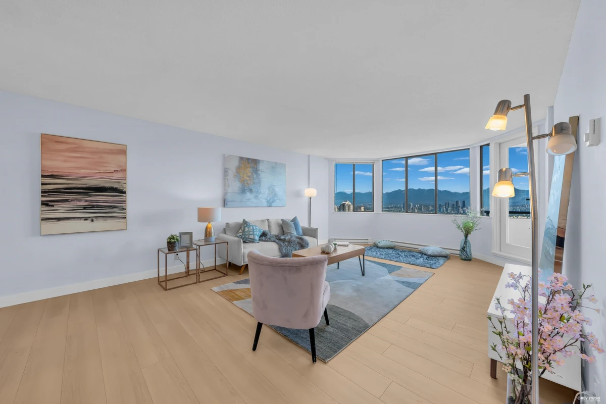 Living Room Photo of 2001 6540 Burlington Avenue, Burnaby, BC