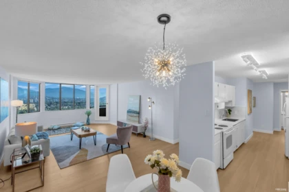 Breakfast Nook Photo of 2001 6540 Burlington Avenue, Burnaby, BC