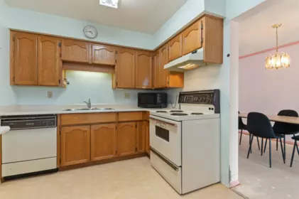 Kitchen Photo of 202 8725 Elm Drive, Chilliwack, BC