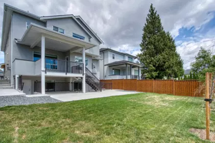 Fitness Center Photo Near 15668 82a Avenue, Surrey, BC