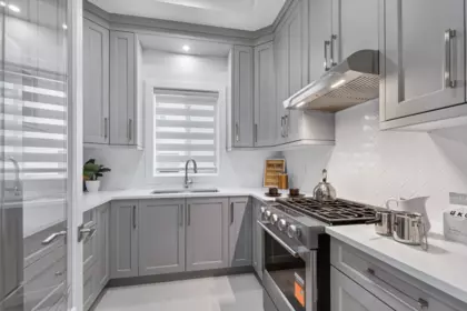 Laundry Room Photo of 15668 82a Avenue, Surrey, BC