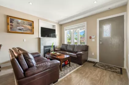 Powder Room Photo of 201 4577 Slocan Street, Vancouver, BC