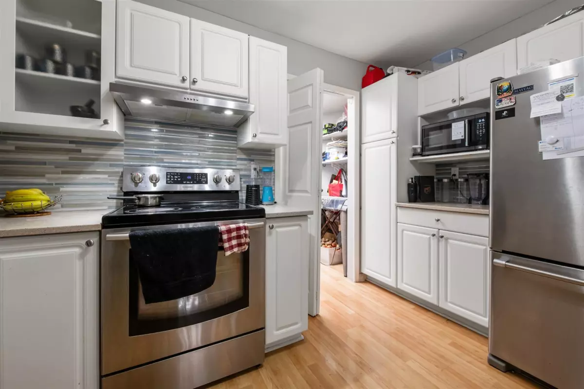 Family Room Photo of 301 7151 S 121 Street, Surrey, BC