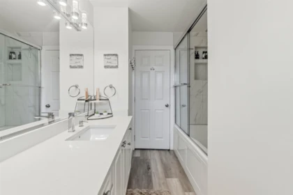Laundry Room Photo of 7848 117a Street, Delta, BC
