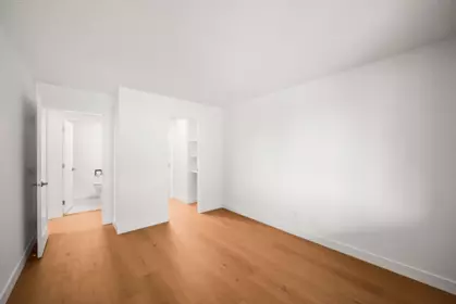 Basement Recreation Room Photo of 306 1526 George Street, White Rock, BC