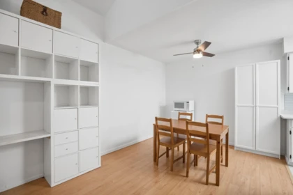 Primary Bedroom Photo of 303 230 Mowat Street, New Westminster, BC
