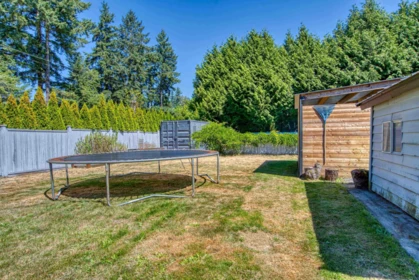 Swimming Pool Photo of 3980 204a Street, Langley, BC