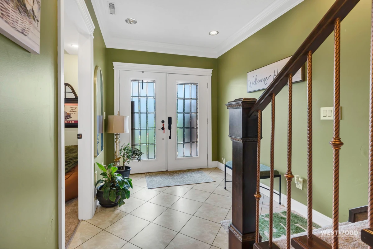 Living Room Photo of 45965 Weeden Drive, Chilliwack, BC