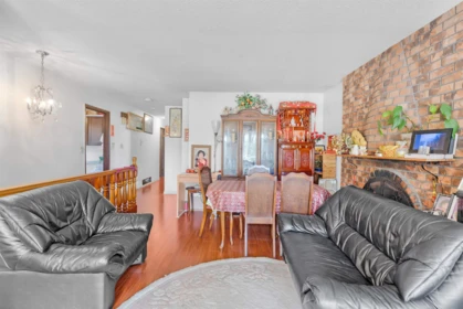 Breakfast Nook Photo of 45 N Stratford Avenue, Burnaby, BC