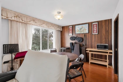Primary Bedroom Photo of 45 N Stratford Avenue, Burnaby, BC