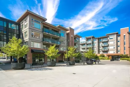 301 1673 Lloyd Avenue, North Vancouver, BC, North Vancouver — Apartment/Condo for sale