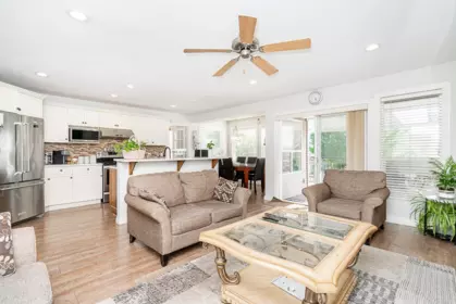 Kitchen Photo of 3659 Greendale Court, Abbotsford, BC