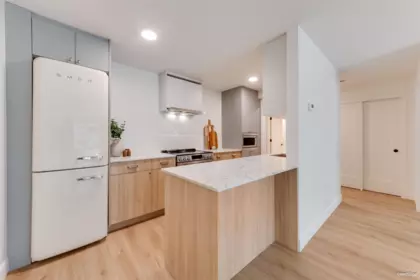 102 270 W 3rd Street, North Vancouver, BC, North Vancouver — Apartment/Condo for sale