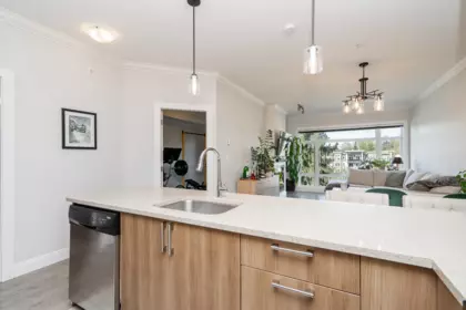Kitchen Photo of 309 11566 224 Street, Maple Ridge, BC