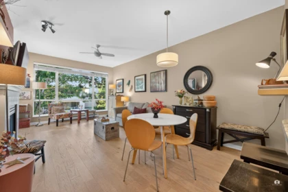 409 6742 Station Hill Court, Burnaby, BC, Burnaby — Apartment/Condo for sale