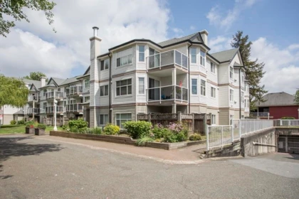 213 12739 72 Avenue, Surrey, BC, Surrey — Apartment/Condo for sale