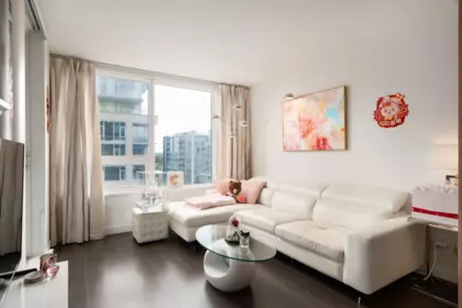 Breakfast Nook Photo of 1602 8833 Hazelbridge Way, Richmond, BC