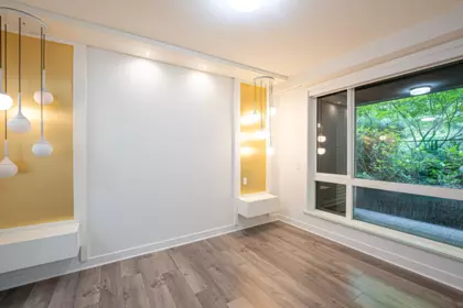 Breakfast Nook Photo of 105 733 W 3rd Street, North Vancouver, BC