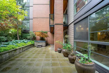 Front Yard Photo of 105 733 W 3rd Street, North Vancouver, BC