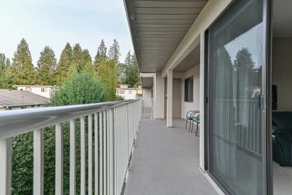 Guest Bathroom Photo of 207 33233 Bourquin Crescent, Abbotsford, BC