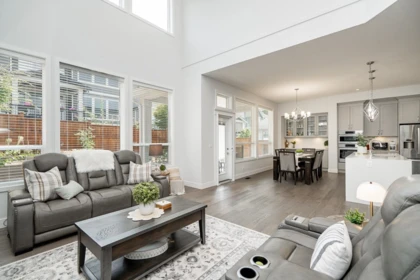 2070 165b Street, Surrey, BC, Surrey — Single Family Residence for sale