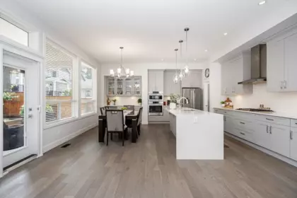 Kitchen Island Photo of 2070 165b Street, Surrey, BC