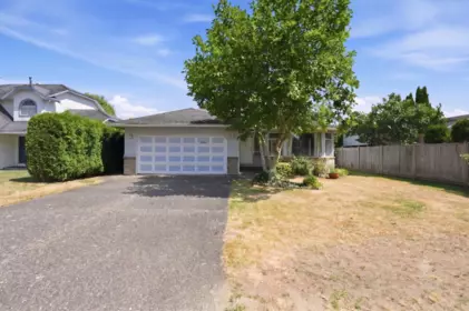 5088 207 Street, Langley, BC, Langley — Single Family Residence for sale