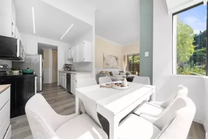 101 7235 Salisbury Avenue, Burnaby, BC, Burnaby — Apartment/Condo for sale
