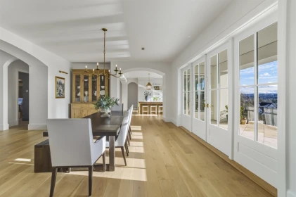 Breakfast Nook Photo of 18238 20 Avenue, Surrey, BC