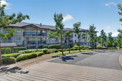 307 3082 Dayanee Springs Boulevard, Coquitlam, BC, Coquitlam — Apartment/Condo for sale