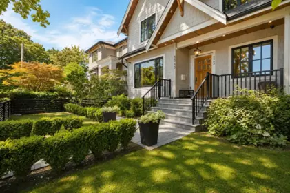 3363 W 15th Avenue, Vancouver, BC, Vancouver — Single Family Residence for sale