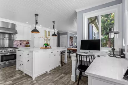 Kitchen Island Photo of 725 Fifth Street, New Westminster, BC