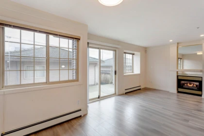 8468 Osler Street, Vancouver, BC, Vancouver — Half Duplex for sale