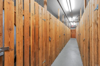 Hallway Photo of 802 6611 Southoaks Crescent, Burnaby, BC