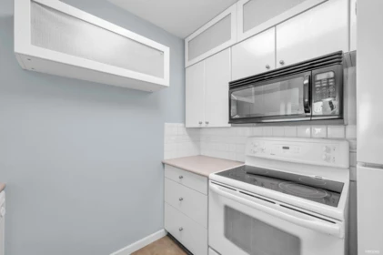 Primary Bedroom Photo of 802 6611 Southoaks Crescent, Burnaby, BC