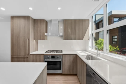 Kitchen Island Photo of 237 2060 Curling Road, North Vancouver, BC