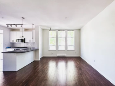 210 3651 Foster Avenue, Vancouver, BC, Vancouver — Apartment/Condo for sale