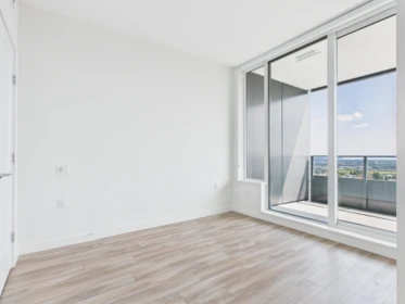2108 6699 Dunblane Avenue, Burnaby, BC, Burnaby — Apartment/Condo for sale