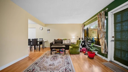 Kitchen Island Photo of 1314 10620 150 Street, Surrey, BC
