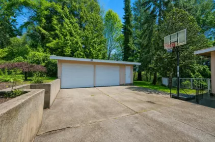 733 Shaw Avenue, Coquitlam, BC, Coquitlam — Single Family Residence for sale