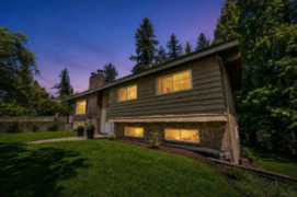 733 Shaw Avenue, Coquitlam, BC