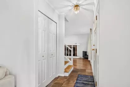 Hallway Photo of 4550 Merrill Road, Madeira Park, BC