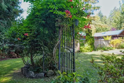 Hot Tub / Spa Photo of 4550 Merrill Road, Madeira Park, BC