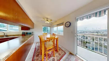 Kitchen Island Photo of 197 Warrick Street, Coquitlam, BC