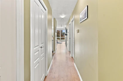206 5800 Andrews Road, Richmond, BC, Richmond — Apartment/Condo for sale