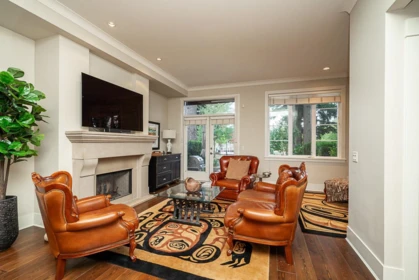 Family Room Photo of 528 2580 Langdon Street, Abbotsford, BC