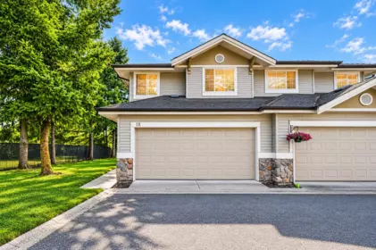 18 6950 120 Street, Surrey, BC, Surrey — Townhouse for sale