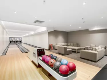 Basement Recreation Room Photo of 2003 33 Smithe Street, Vancouver, BC